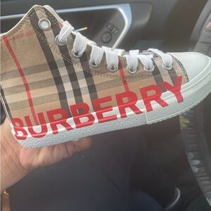 Burberry kids shoes